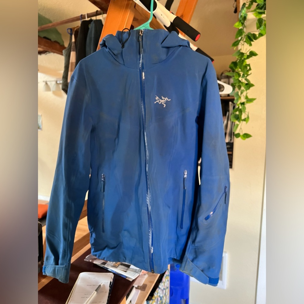 Arc’teryx 3 layer Gore-Tex Womens Jacket